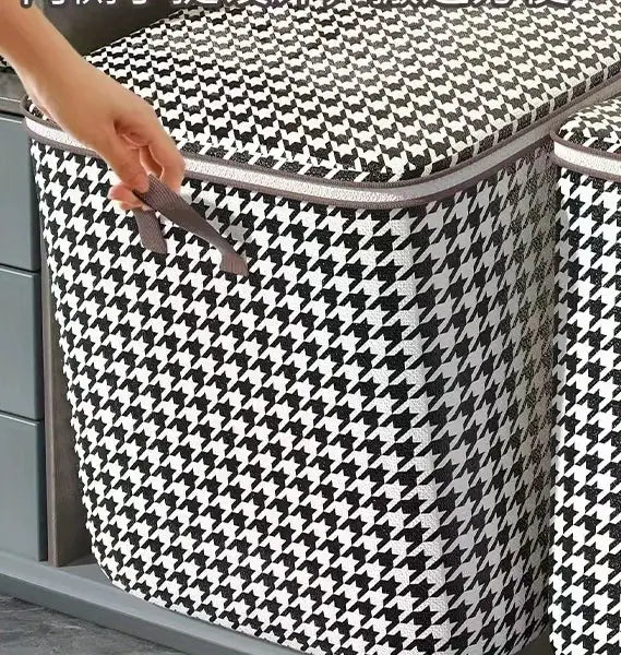 Zipped Storage Container